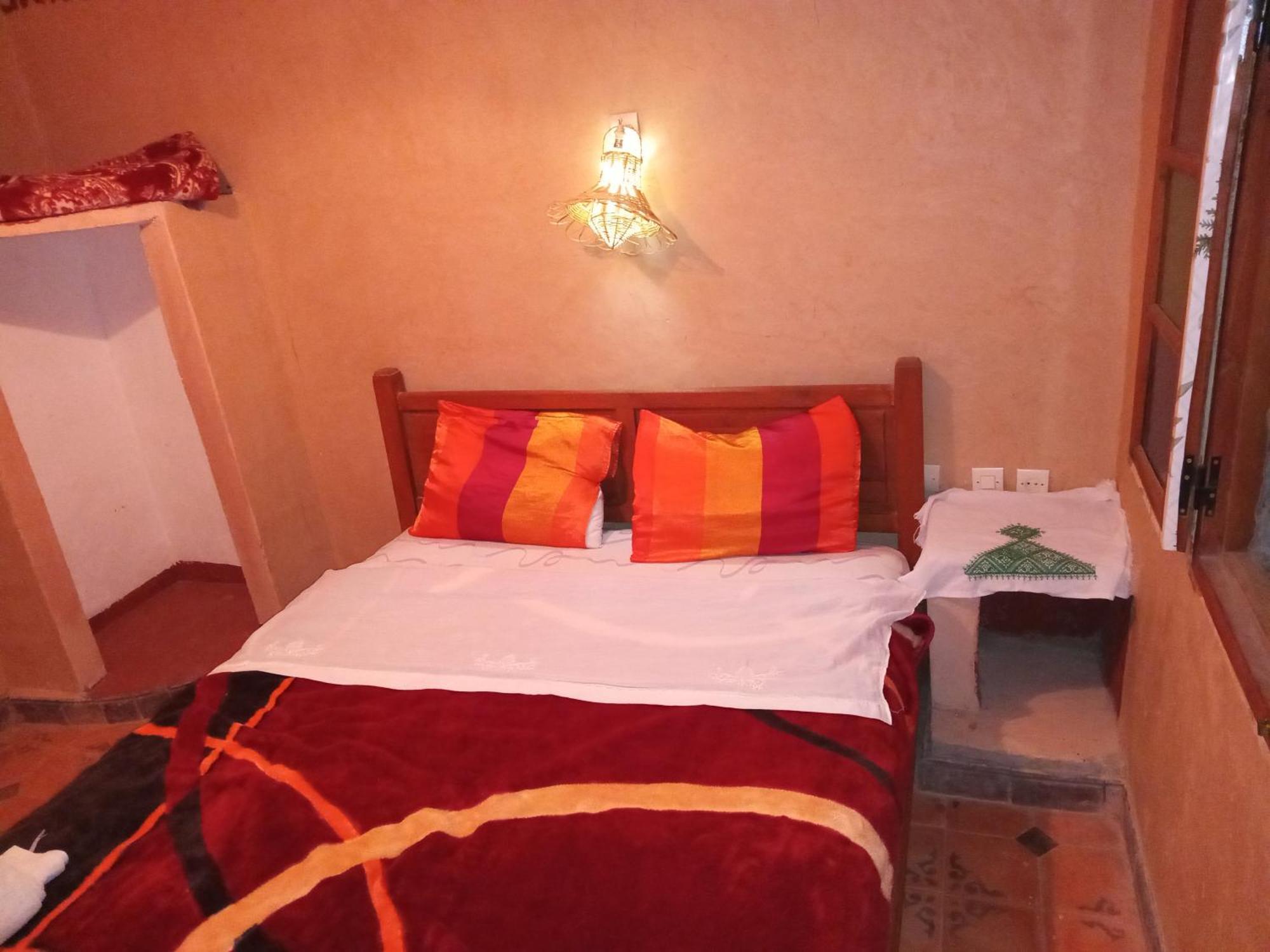 Dar Zara Hotel Tiourjdal ภายนอก รูปภาพ