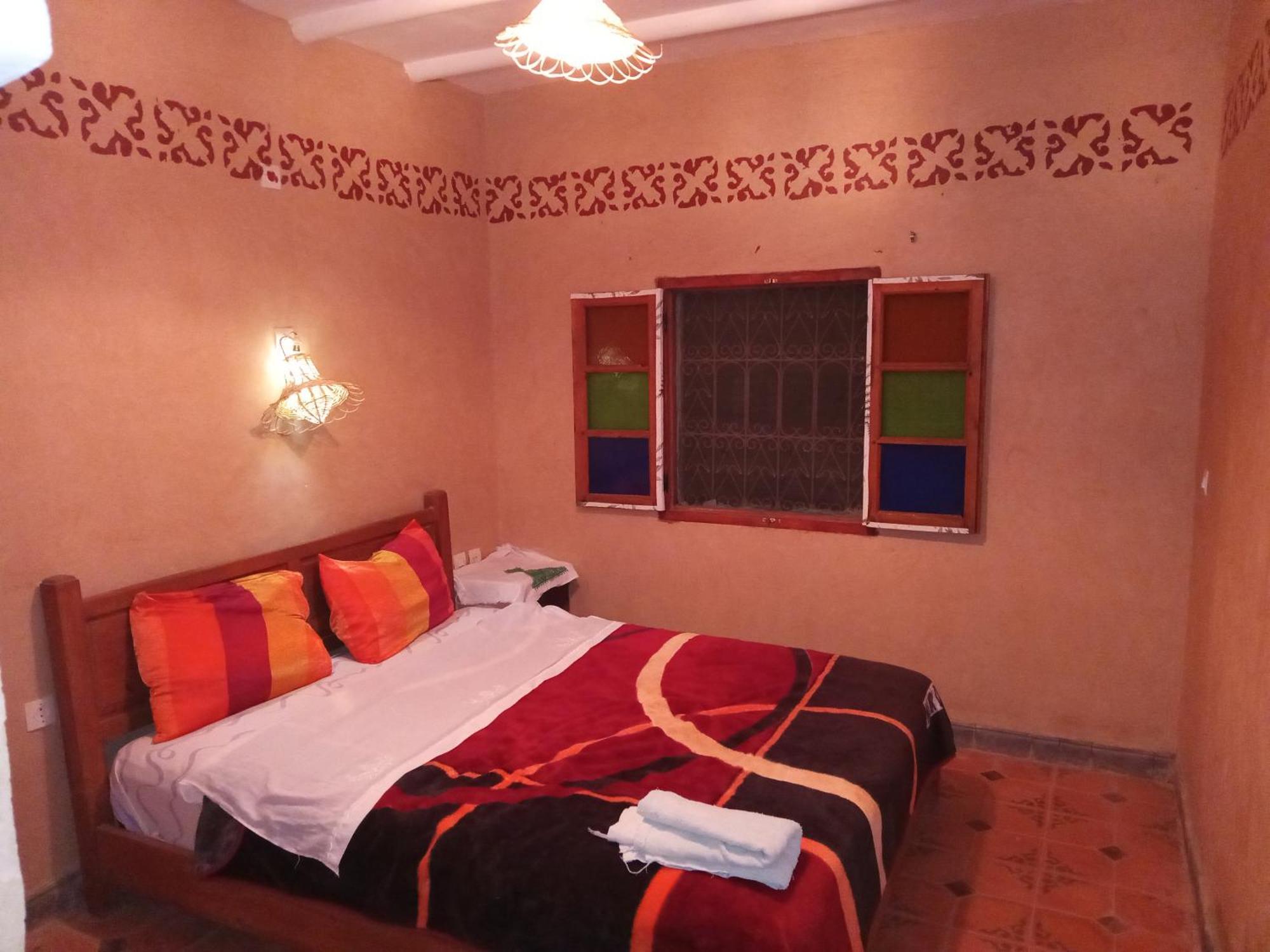 Dar Zara Hotel Tiourjdal ภายนอก รูปภาพ