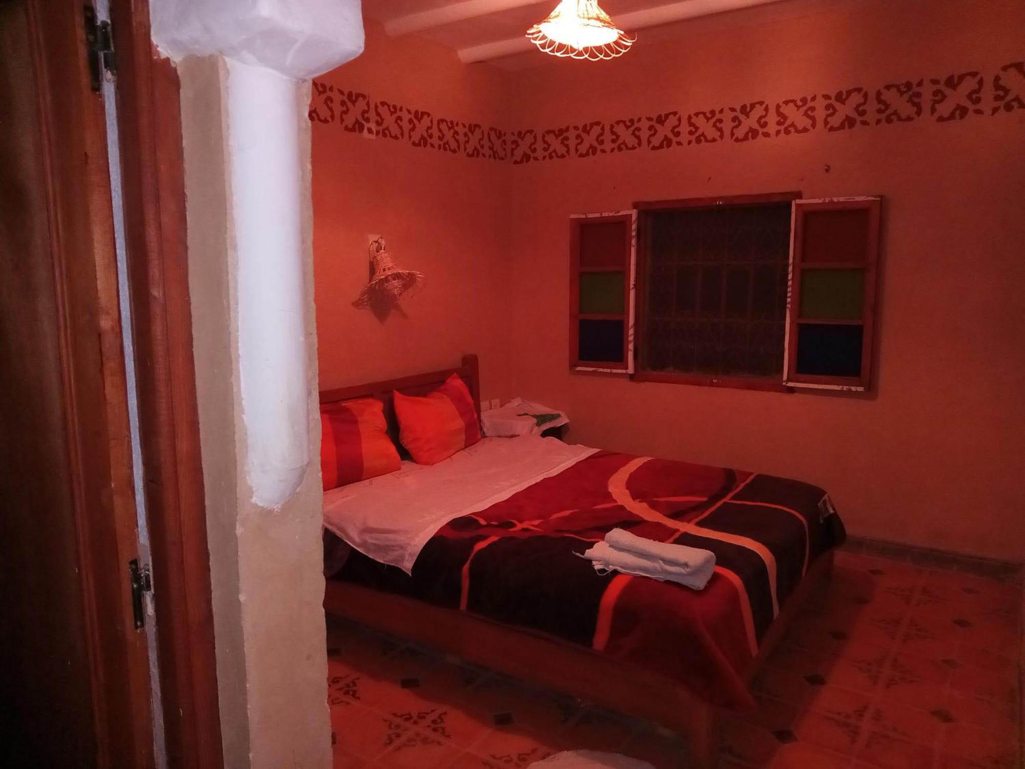 Dar Zara Hotel Tiourjdal ภายนอก รูปภาพ